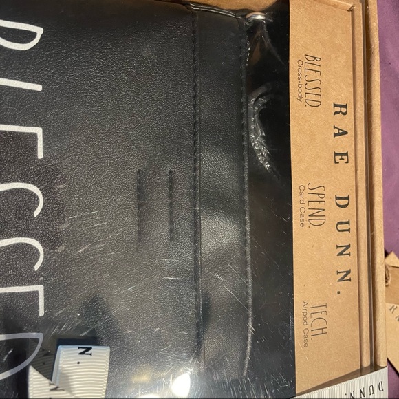 Beautiful Rae Dunn accessory set with purse, ear bud case and wallet! - Picture 8 of 8